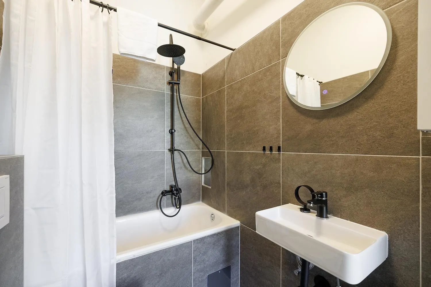 Hauptbahnhof Vienna Lofts Apartment